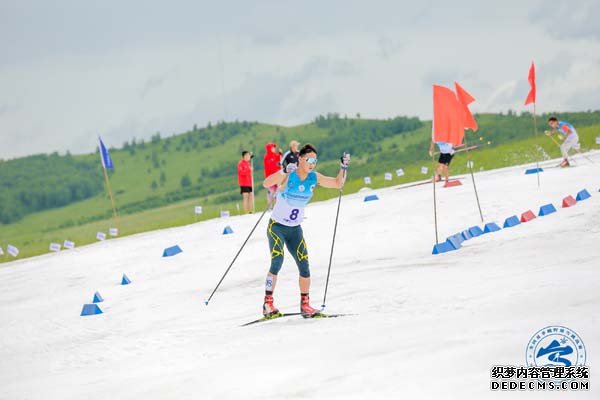 2019年全国夏季越野滑雪挑战赛举行孙清海马春分获男女组冠军