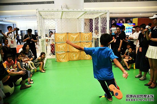 中超联赛嘉年华热袭足球城球迷坚信大连足球能复兴